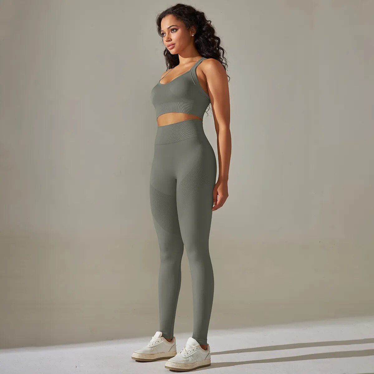 Women's Seamless Yoga/Fitness Bra and Leggings Set